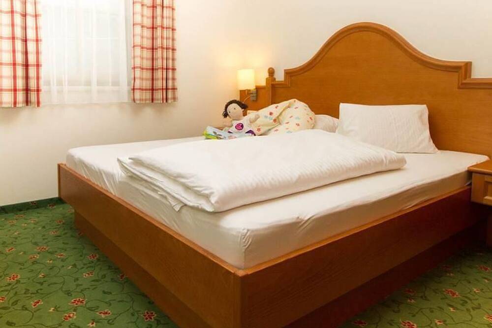 Familienhotel Oberkarteis - Familienzimmer \"Haseggkopf\" ca. 33m² in Hüttschlag, Ski Amadé
