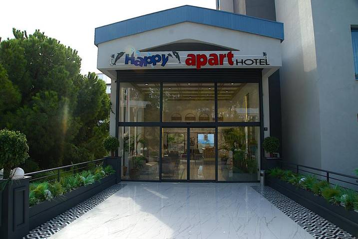 Apartmenthotel für 4 Personen, mit Pool und Kinderpool sowie Ausblick und Garten - 1