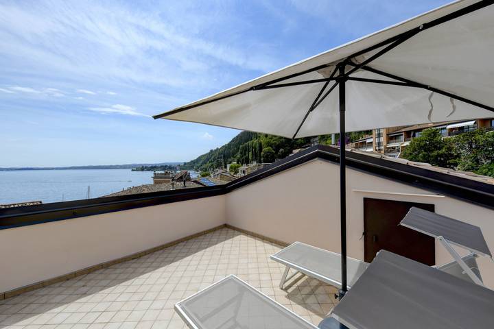 Ferienwohnung für 4 Personen, mit Terrasse und Seeblick - 1