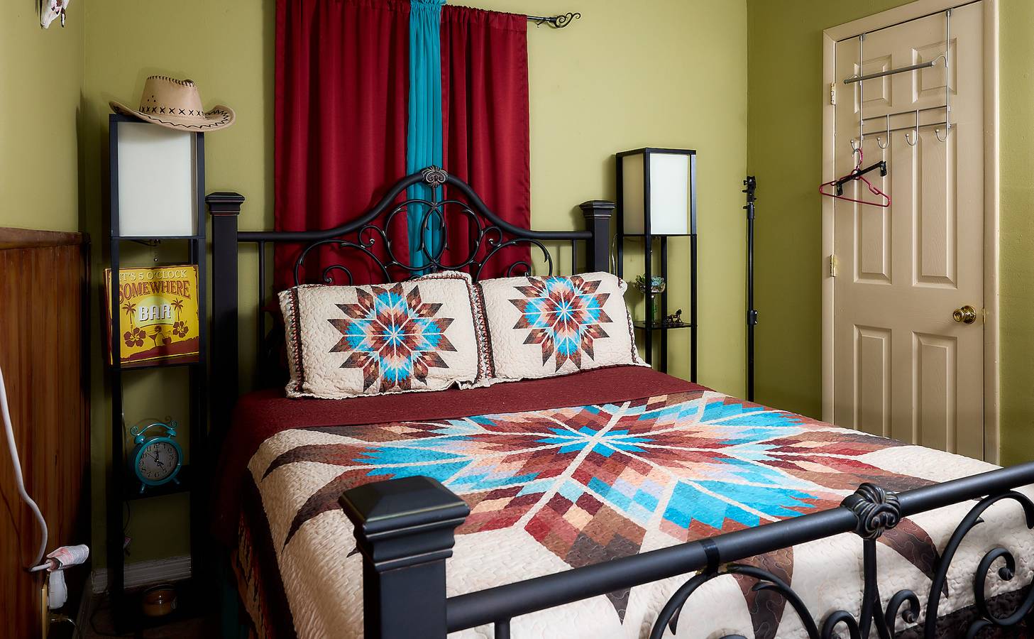 Pleasant Days Lodging Southwest Cottage in Homosassa Springs, Comté de Citrus