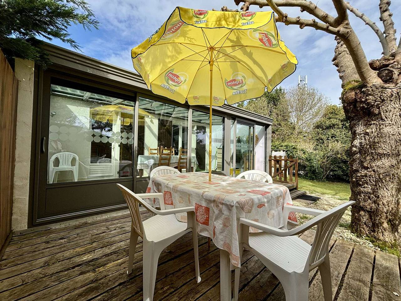 Holiday home 4 pers, near beach, enclosed garden, pets allowed in Saint-Georges-d'Oléron, Côte de Beauté
