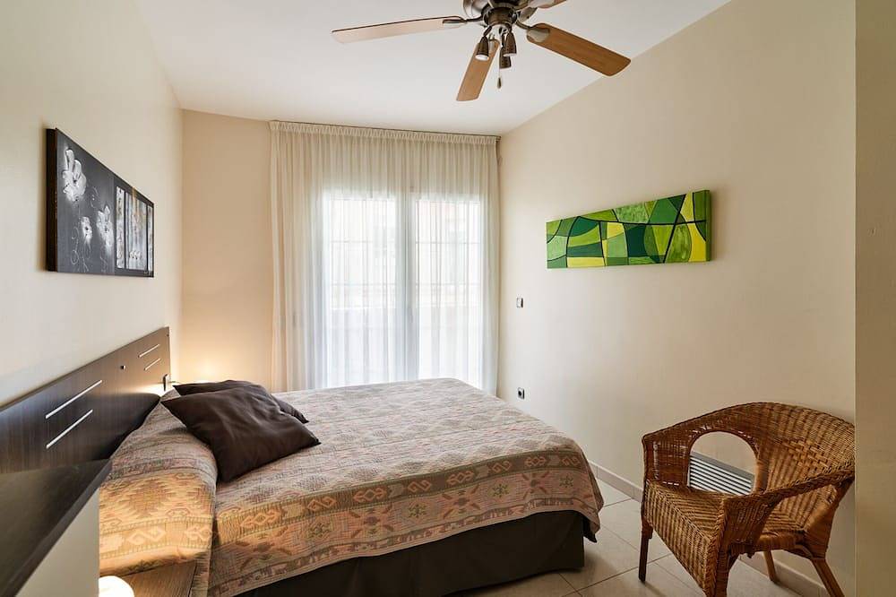 Beautiful and spacious house in the center 50 meters from the beach in Calella, Costa del Maresme