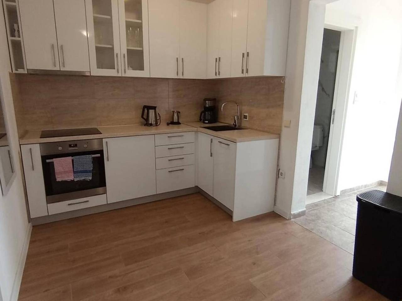 Ganze Wohnung, Villa Roki - Apartment 2 Gardenview in Dobra Voda, Montenegro Coast