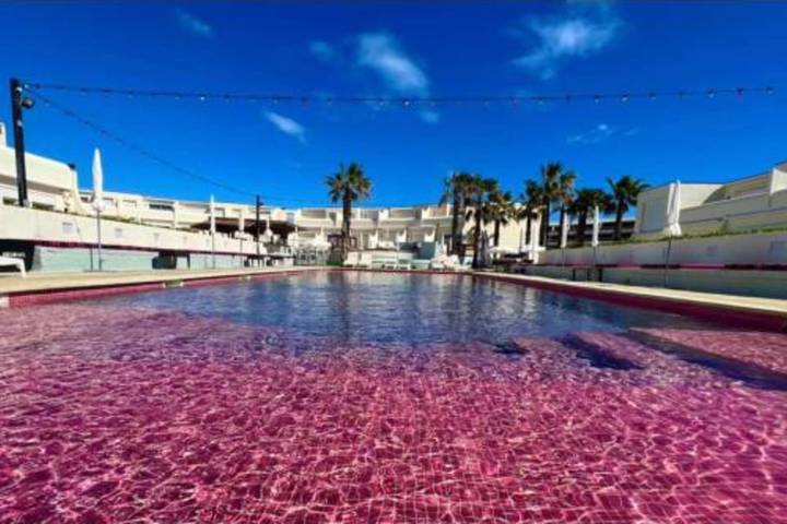 Gîte pour 2 personnes, avec piscine et terrasse ainsi que jacuzzi et jardin dans Plage Naturiste (Le Cap d'Agde) - 2