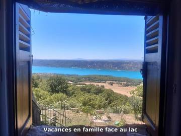 Gîte pour 4 personnes, avec vue sur le lac et vue à Aiguines