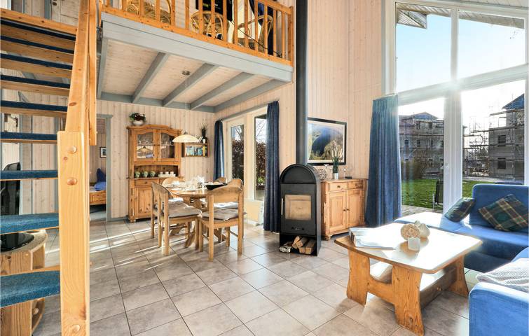 Ferienhaus für 6 Personen, mit Garten und Sauna sowie Terrasse und Whirlpool, kinderfreundlich in Rechlin - 4