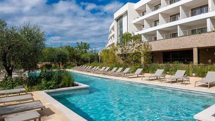 Cottage pour 2 personnes, avec jardin ainsi que piscine et sauna à Baillargues