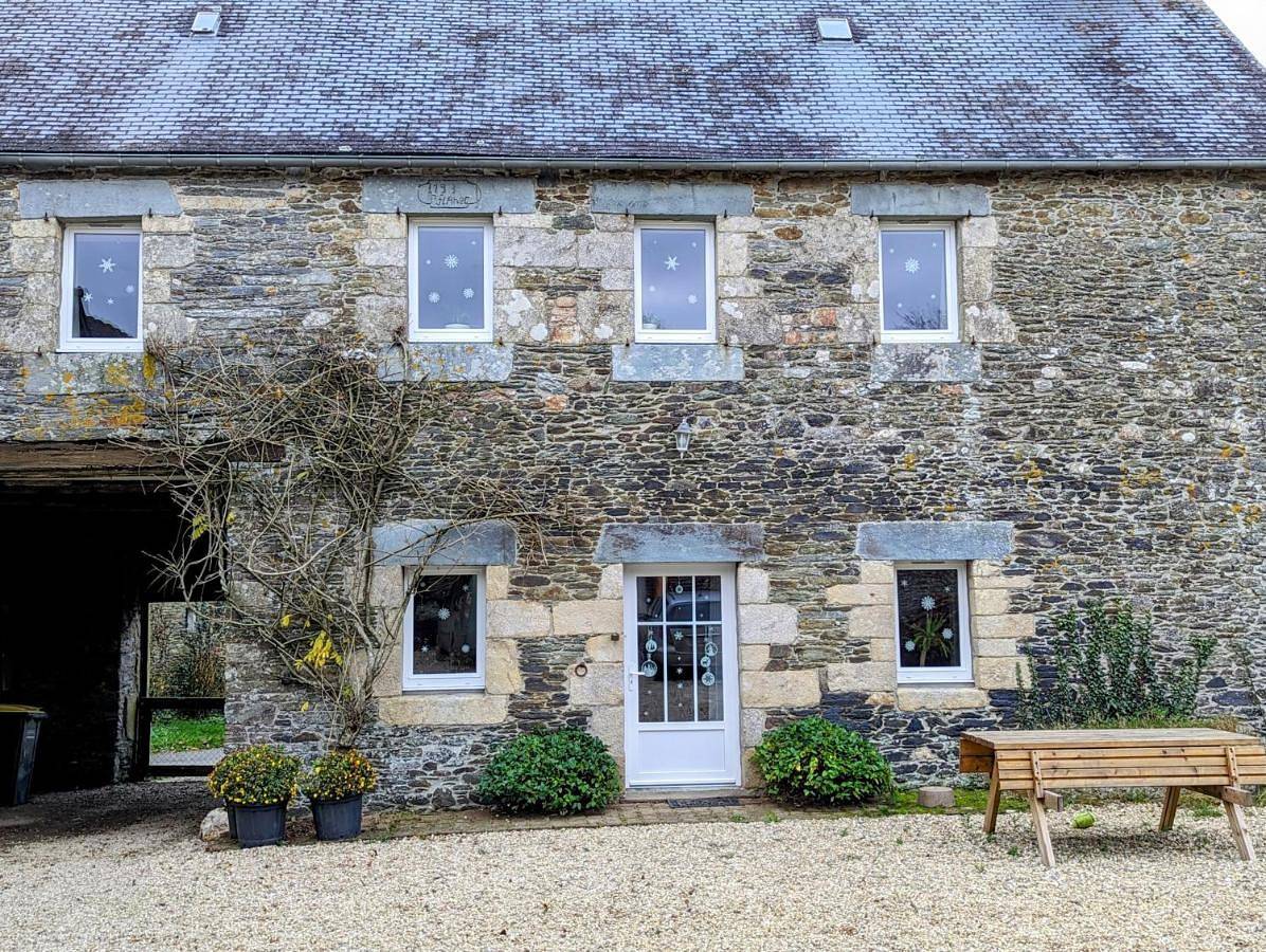 Three-Bedroom House in Merléac, Cotes-d'Armor