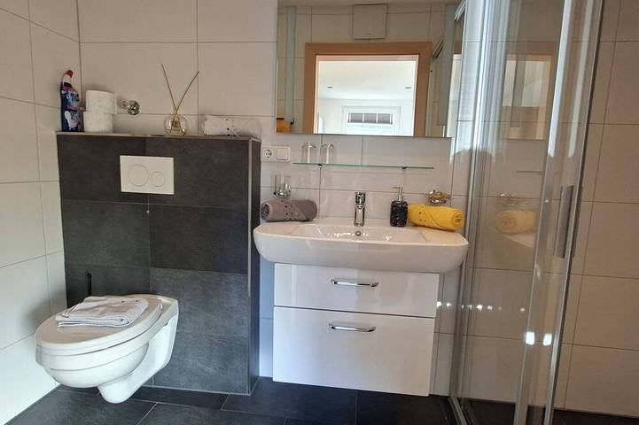 Appartement entier, Ruhige Ferienwohnung in den Tiroler Bergen in Kaunergrat, Fließ