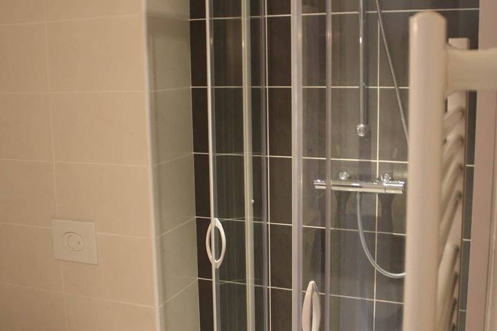Entire apartment, Breathtaking view of Lake Serre-Ponçon in Chorges, Écrins National Park