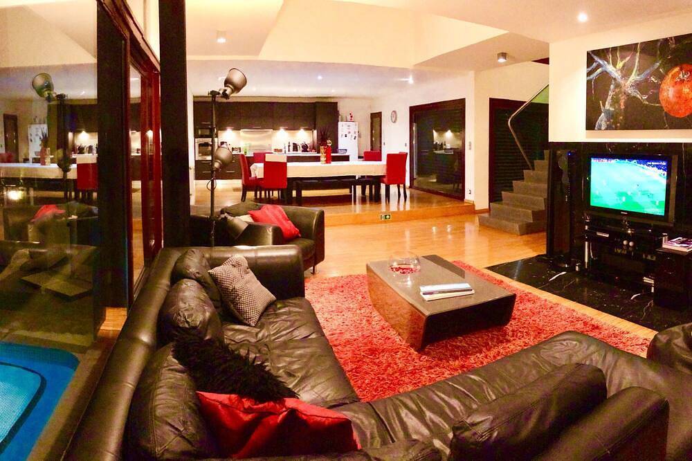 I L❤️Ve U! Villa. Sea view! Spa! Heated Pool! Cinema! Private Chef! in Mafra, Lissabon Distrikt