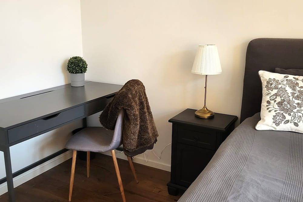 Beautiful lakefront house in Västeras, Mälaren