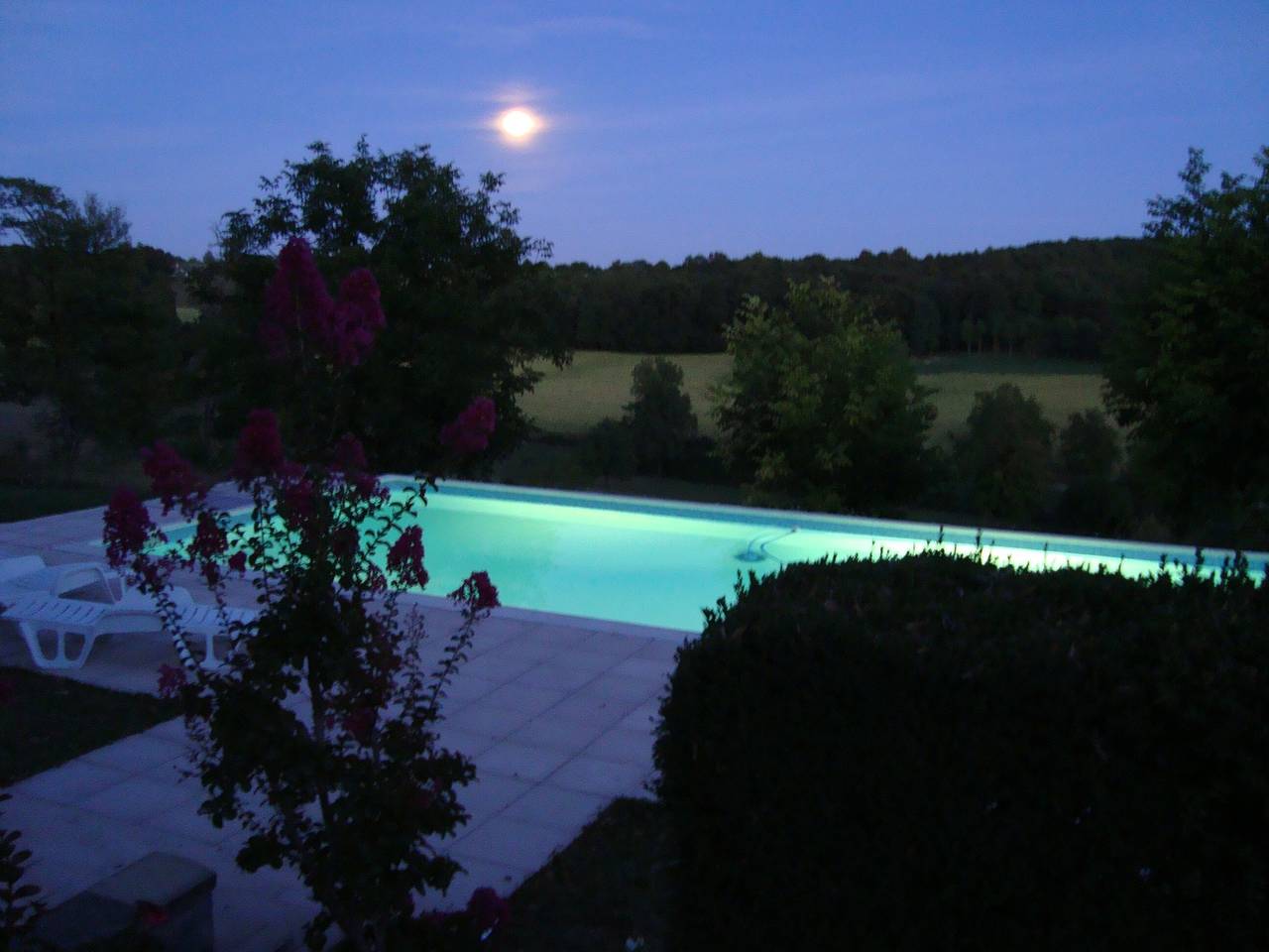 Villa Espérance – Casa familiar con piscina y vistas al campo del Périgord in Grand-Brassac, Périgord Vert