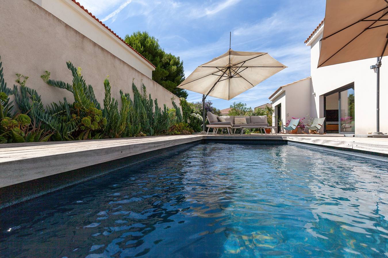 Villa 'Avec Piscine À Marseille' with Private Pool, Wi-Fi and Air Conditioning in Marseille, Mediterranean Coast (France)