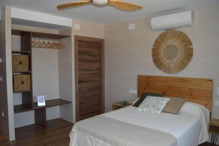 Chalet para 20 personas, con piscina además de jardín y vistas en Provincia de Cuenca - 3