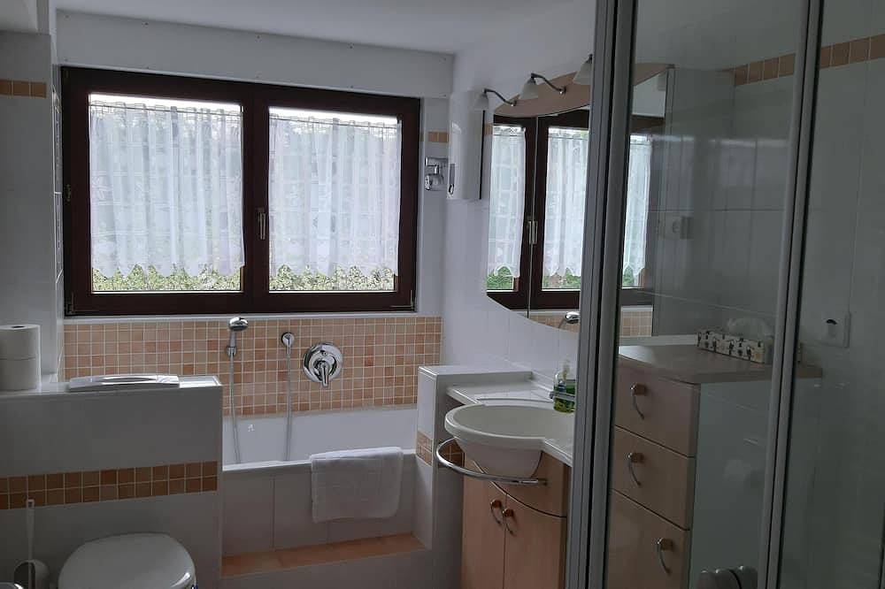 Ganze Wohnung, Ferienwohnung Zweiburgenblick in Runkel, Lahntal