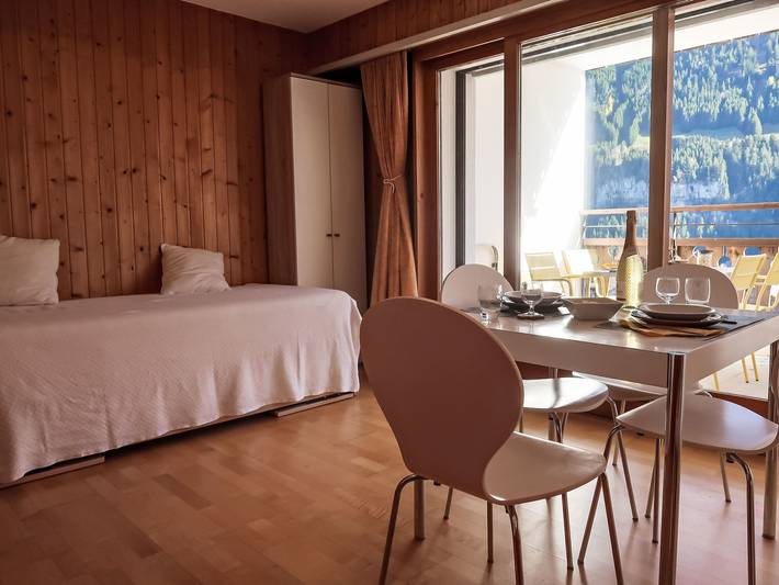 Gîte pour 2 personnes, avec vue et balcon à Champéry - 2
