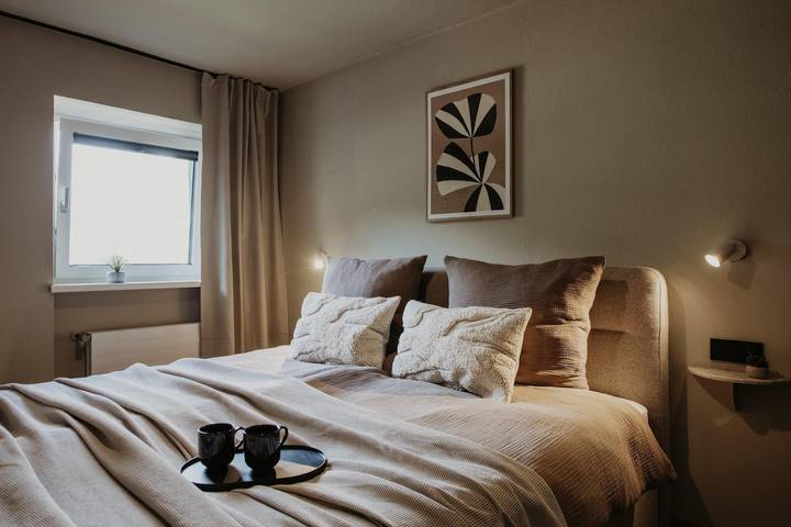 Ferienwohnung für 5 Personen, mit Terrasse und Garten sowie Sauna und Ausblick