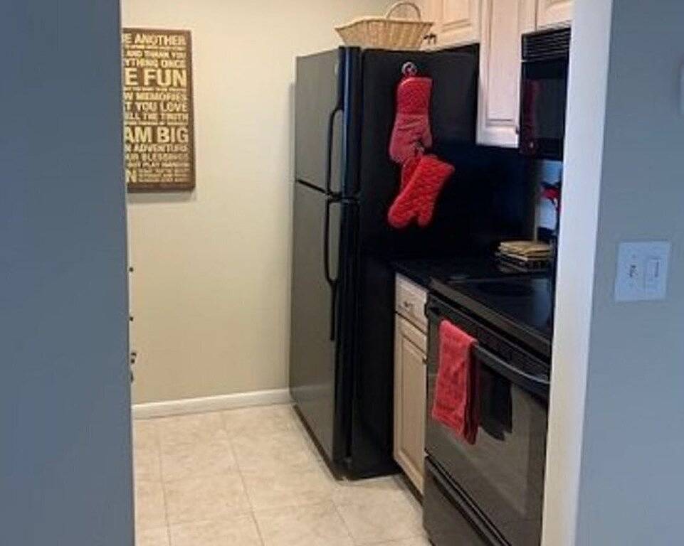 Ganze Wohnung, Tropical Paradise Oceanfront Condo - Pool and Restaurant in Hutchinson Island