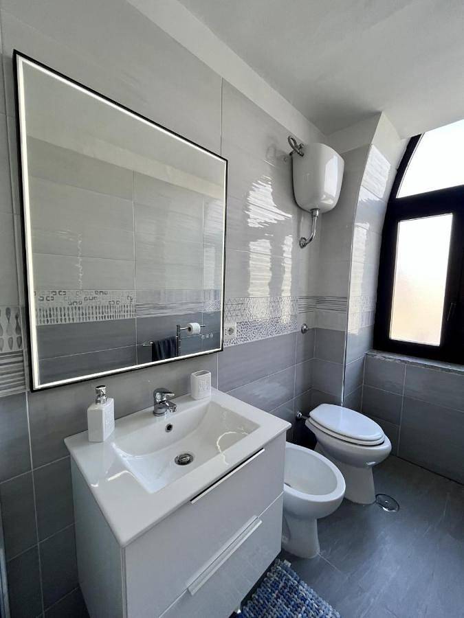 Appartamento intero, Large Double Room in Gragnano, Napoli e dintorni