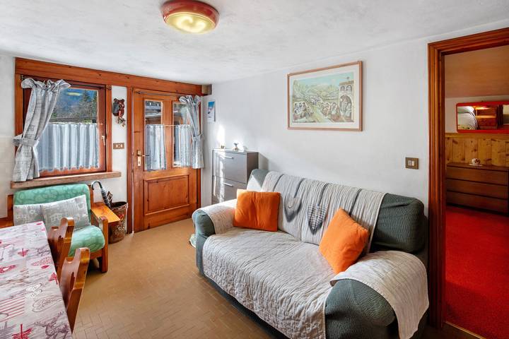 Appartamento intero, Appartamento 'Fochet' con vista sulle montagne, giardino in comune e Wi-Fi in Falcade, Dolomiti Superski