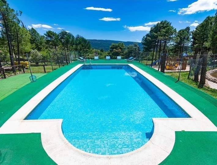 Casa de vacaciones para 2 personas, con Balcón y Terraza además de Jardín y Piscina en Sierra de Alcaraz - 4