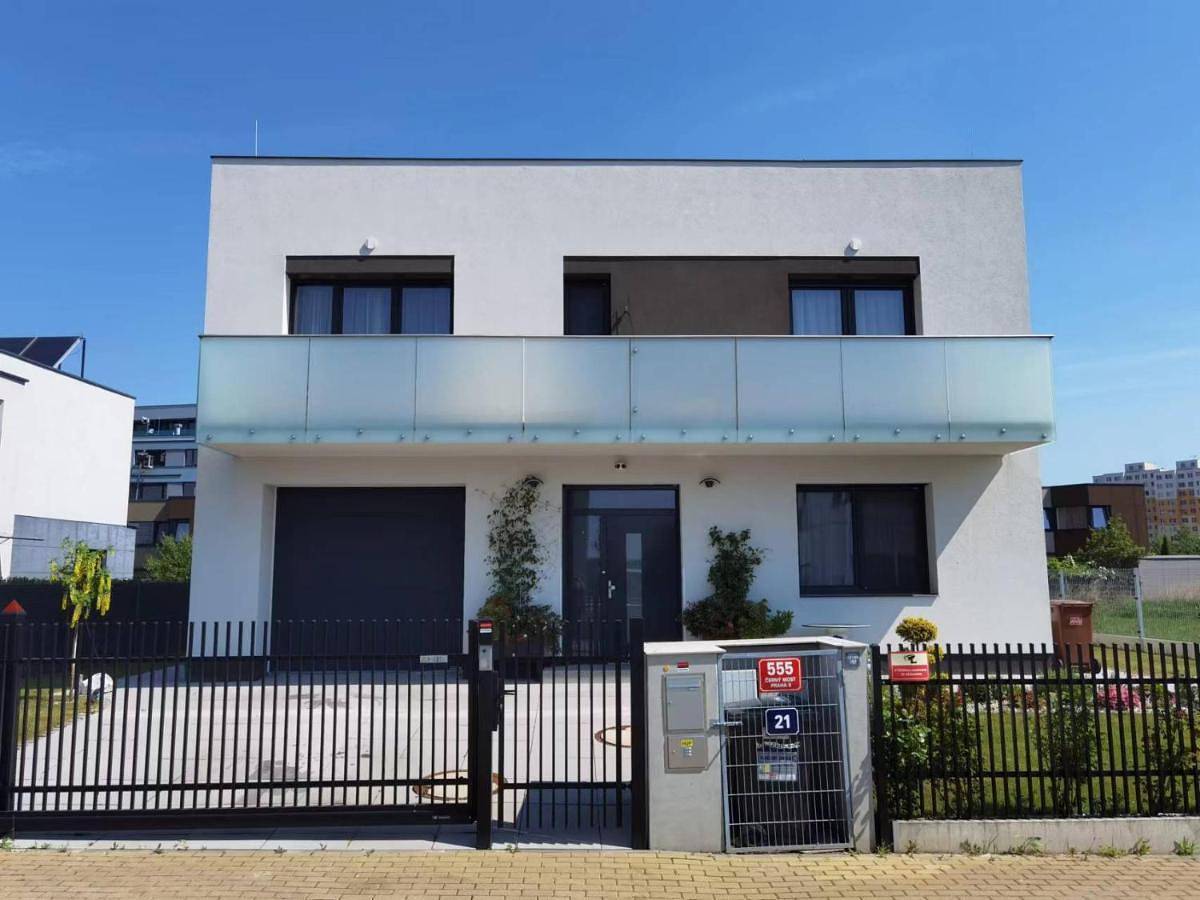 Deluxe Villa in Prag, Mittelböhmen