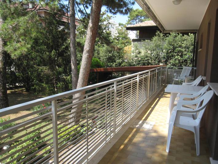 Ferienwohnung für 4 Personen, mit Balkon/Terrasse und Ausblick in Grado Pineta
