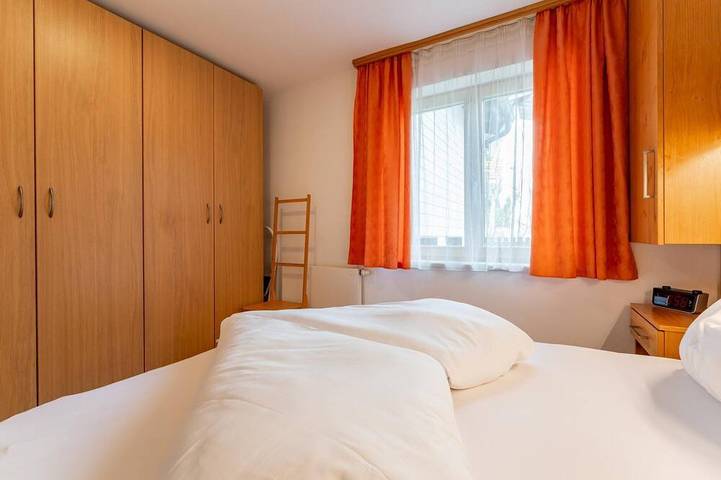 Ganze Wohnung, Geräumige Wohnung mit Wintergarten in Saalfelden, Saalfelden am Steinernen Meer