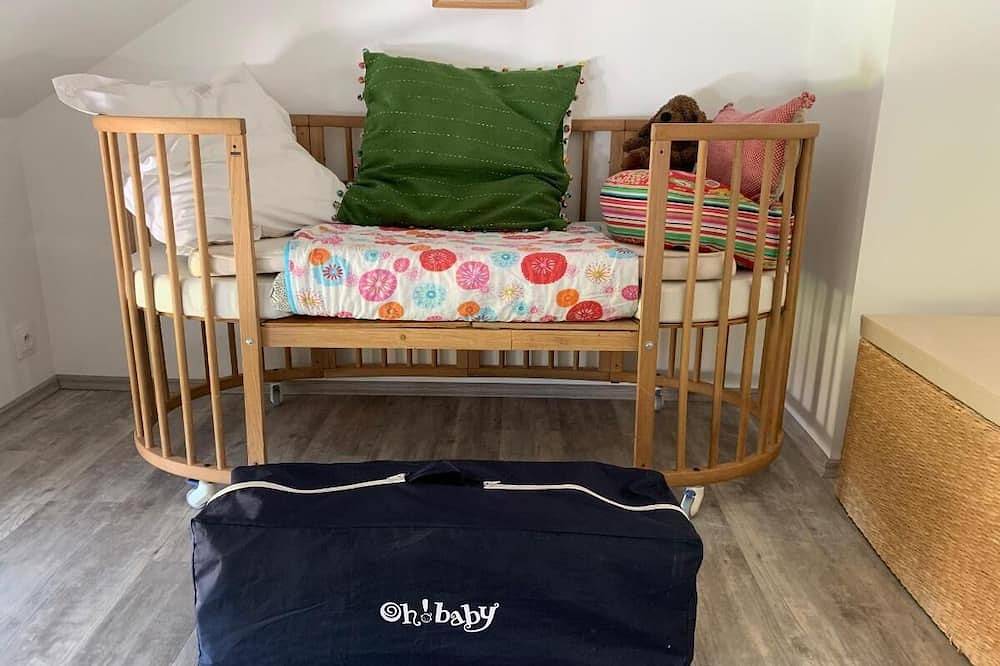 5 minutes from the station, 70 m2 house in a small village. Ideal for family/work in Lipsheim, Strasbourg region