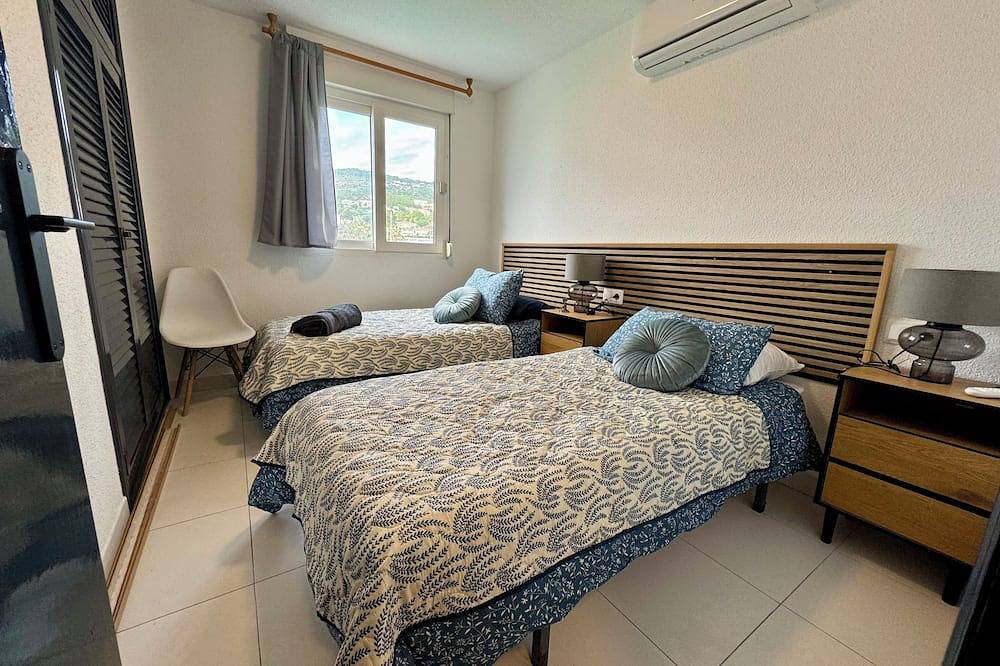 Appartement entier, Luxury 2-Bed Marina Apartment in Alcossebre overlooking the Mediterranean! in Alcossebre, Alcalà de Xivert