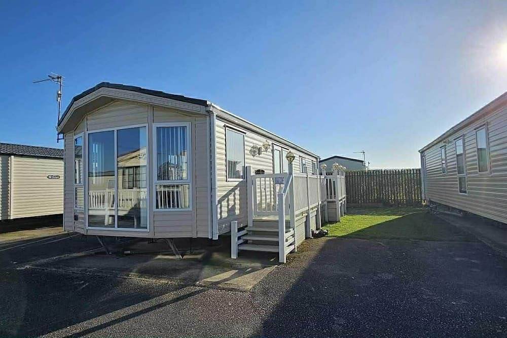 Static Caravan for 6 People in Rhyl, Conwy region