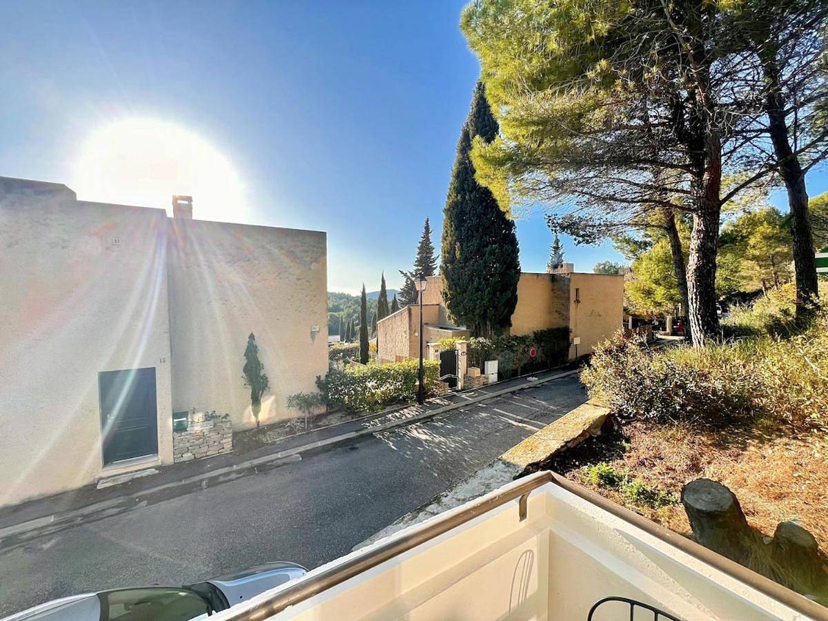 Appartement entier, Baux'M Chic - Alpilles, Grand Studio Cosy, Clim, 4 personnes in Les Baux-de-Provence, Région d'Arles