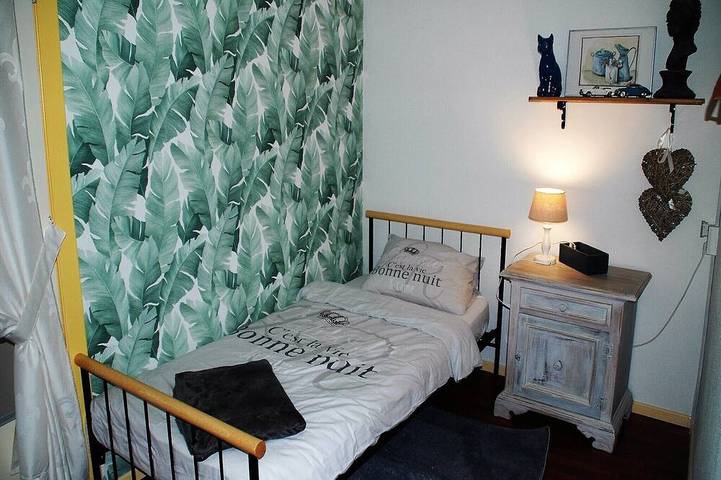 Gîte pour 5 personnes, avec piscine ainsi que terrasse et jardin à Roussines - 4