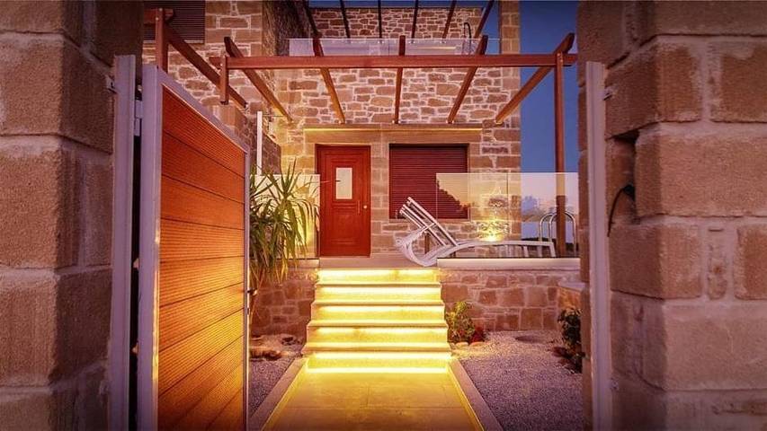 Location de vacances pour 5 personnes, avec piscine ainsi que jardin et vue dans Palaiochora - 3