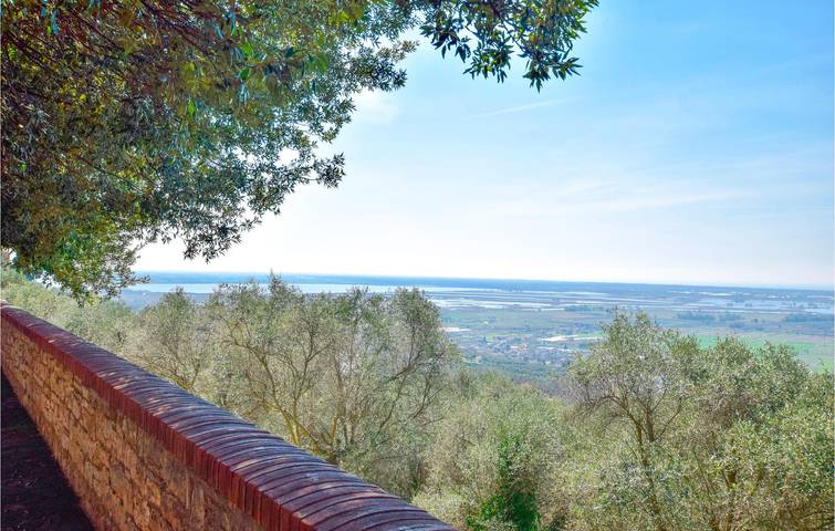 Gartenwohnung in der Nähe von Massarosa: Schlafplätze 3-4 in Massarosa, Italienische Riviera