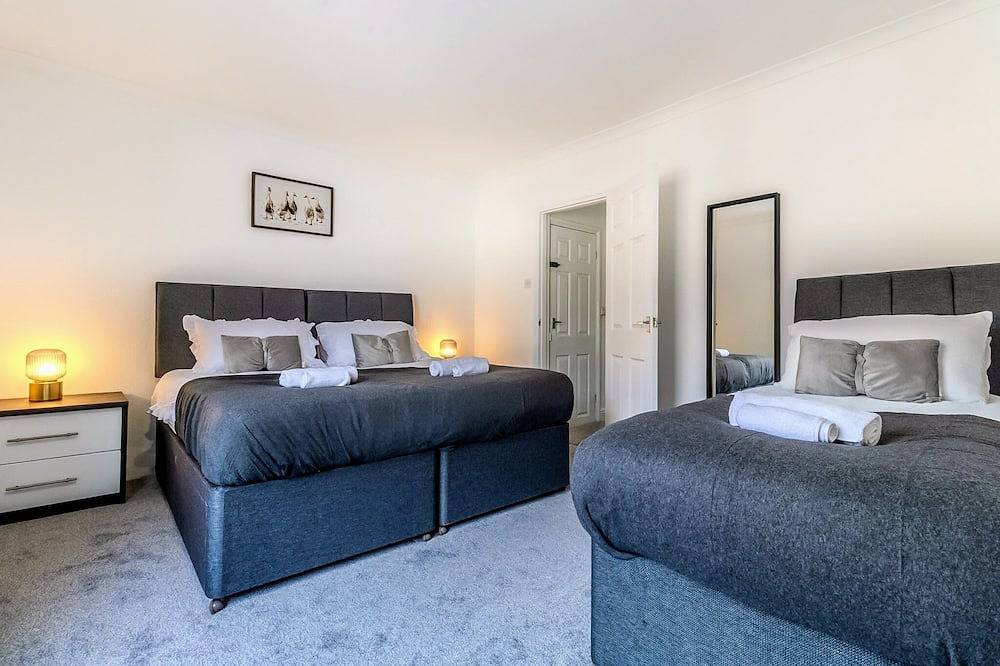 Barnwell by Holmesdale Homes in Kettering, Northamptonshire