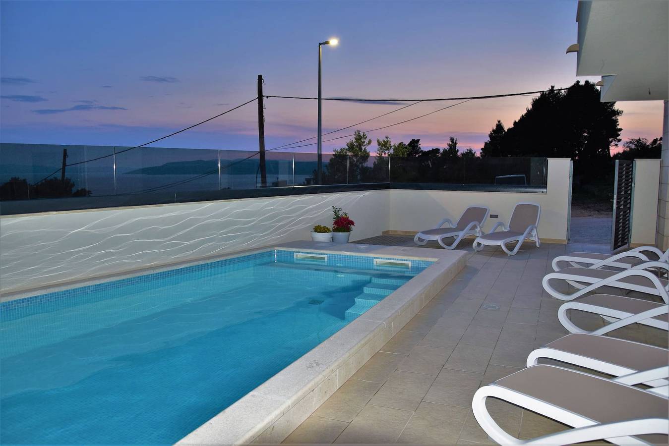 Entire apartment,  Adria View, Apartment Dino, Whirlpool, pool in Makarska, Makarska Riviera