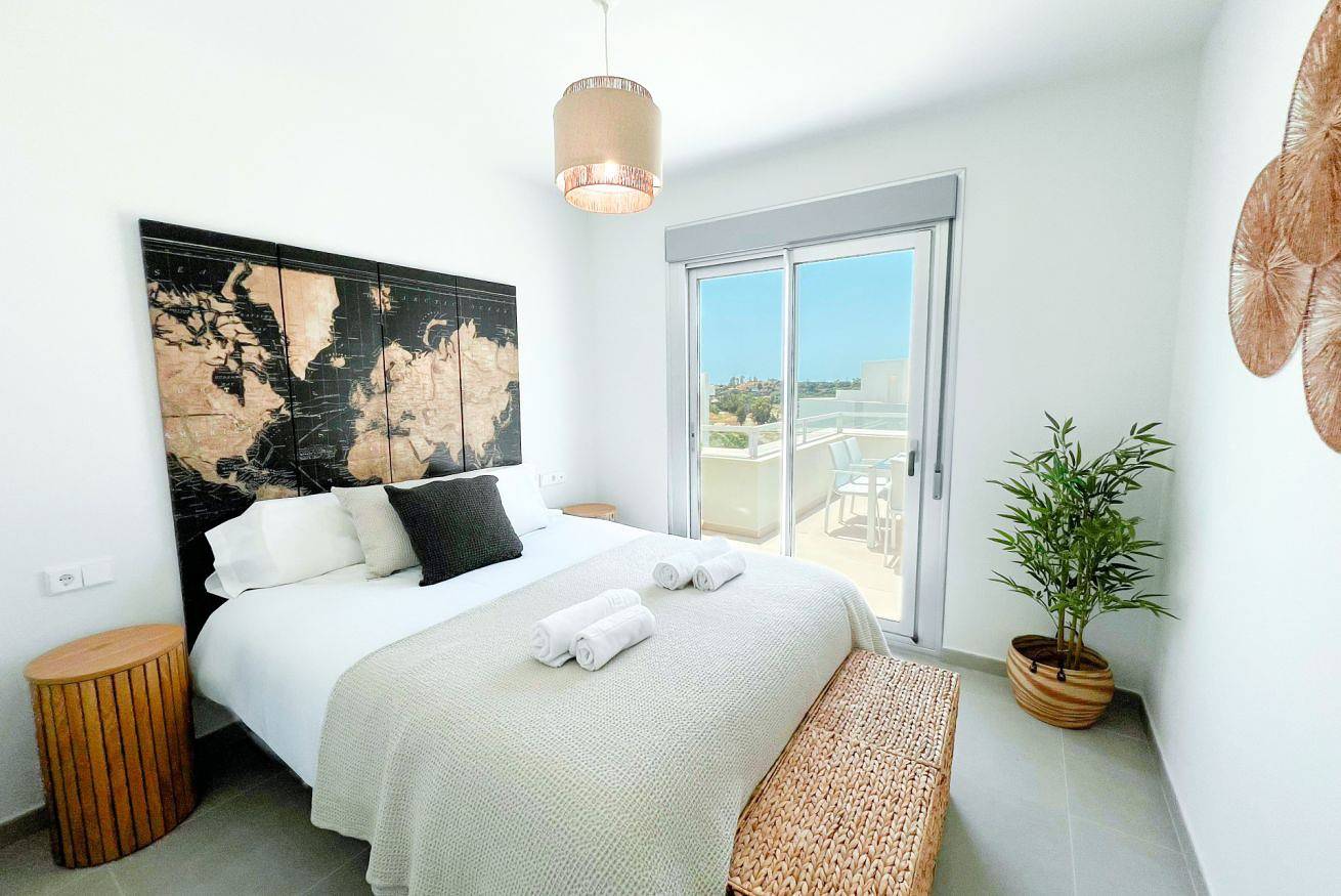Geheel appartement, Vakantieappartement voor 5 personen met uitzicht op zee in Estepona, Costa del Sol