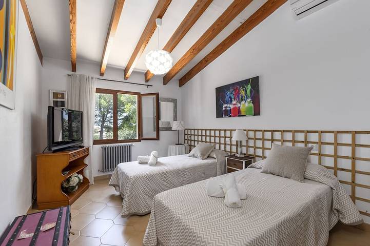 Finca für 12 Personen, mit Garten in Bunyola - 4