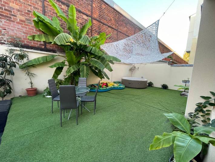 Maison d’hôte pour 8 personnes, avec Balcon ainsi que Terrasse et Jardin à Saint-Denis