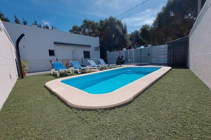 Casa rural para 4 personas, con jardín en Zahora