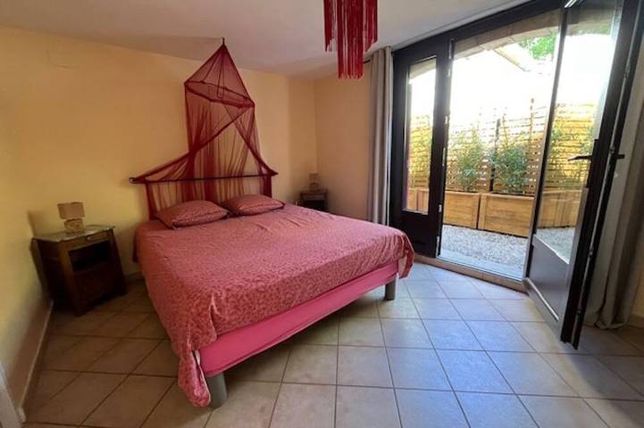 Gîte pour 4 personnes, avec jardin et terrasse, animaux acceptés à Velleron - 3