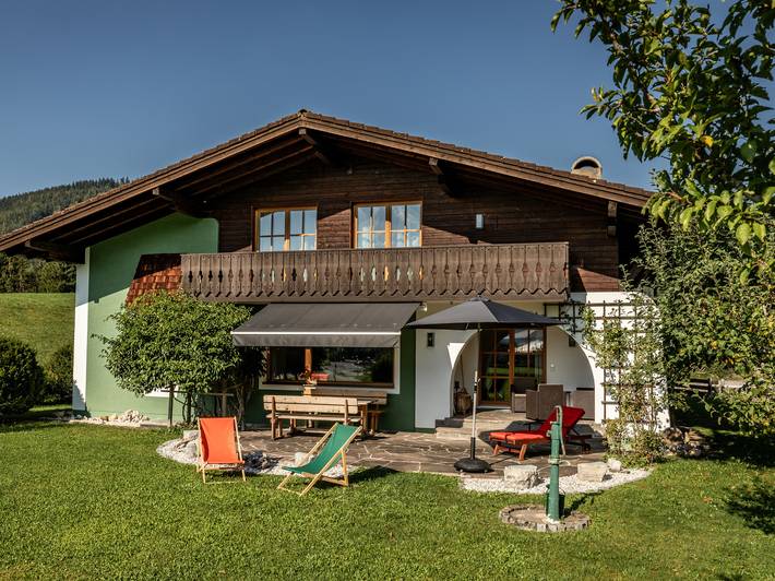Ferienhaus für 10 Personen, mit Balkon und Terrasse sowie Garten und Sauna in Inzell - 2