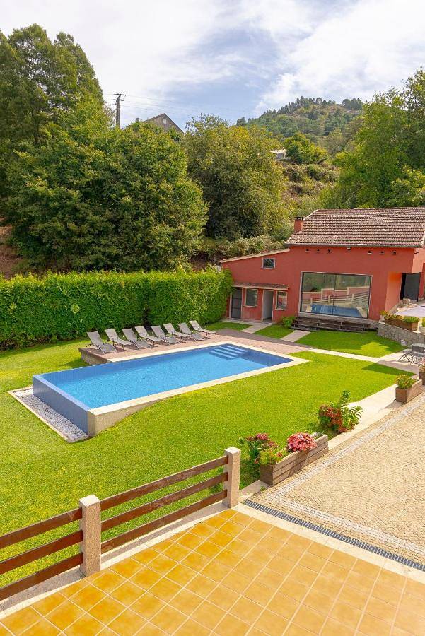 Casa rural para 3 personas, con piscina además de jardín y vistas, Familias con niños en Comarca de Vigo - 3