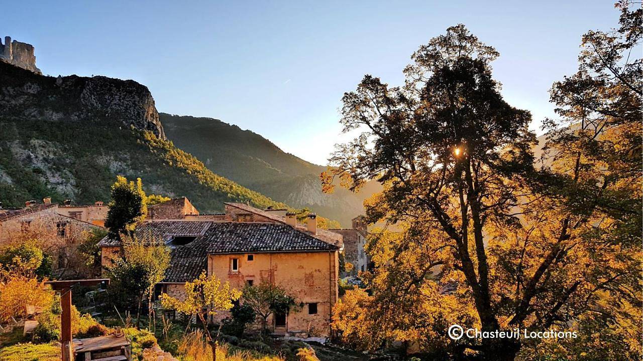 Twin Room with Mountain View in Castellane, Parc naturel régional du Verdon