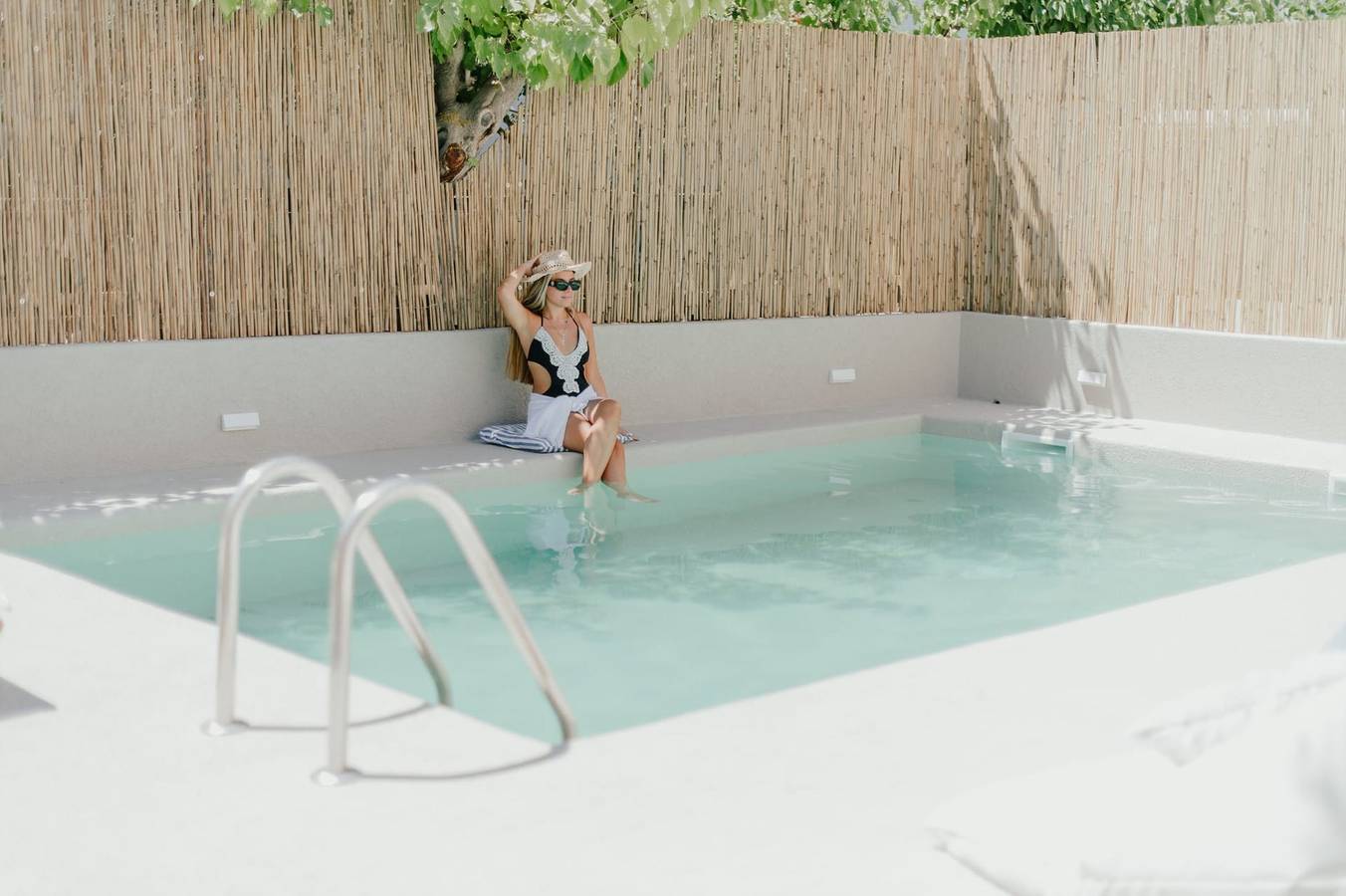 House Velionis, Private Pool, Furnished Terrace, Milos in Pollonia, Milos