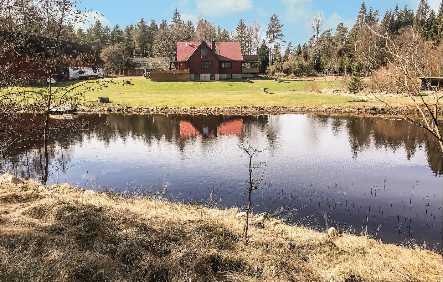 Hus för 12 Personer, med terass och trädgård
