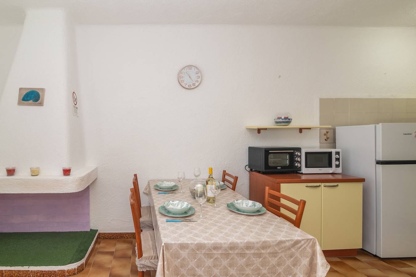 Entire apartment, Apartment 'Sofi' with Private Terrace, Private Garden and Wi-Fi in Santa Teresa Gallura (Municipality), Gallura