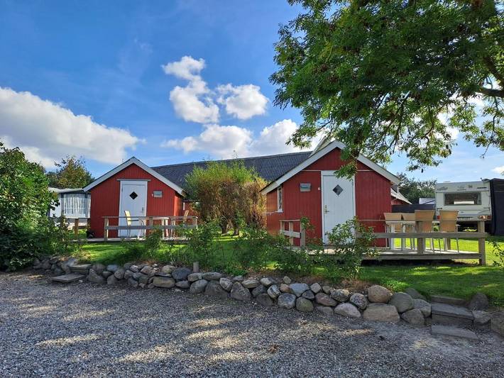 Camping voor 4 personen, with Terras and Kinderzwembad as well as Zwembad in Seeland